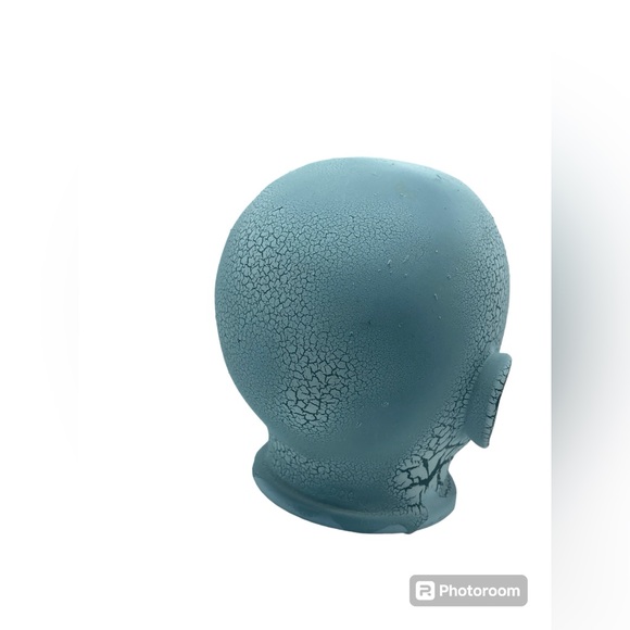 🎃🔪🩸😱😈Creepy Doll Head - Halloween or Goth Decoration - Picture 5 of 8